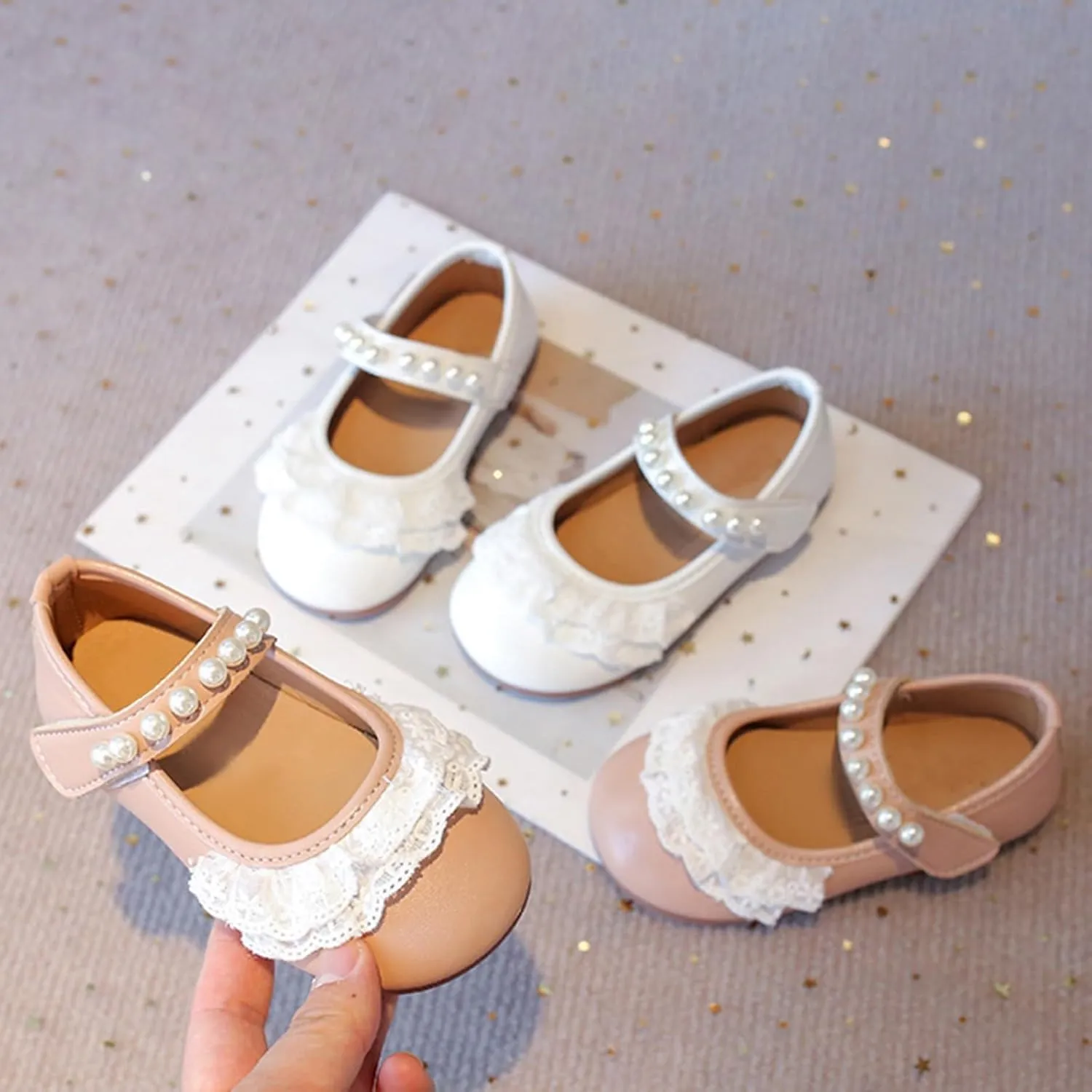 Girls Dress Shoes Mary Jane Flats for Flower Girls Party Leather Dress Shoes with Pearl Strap Kids Wedding Sandals
