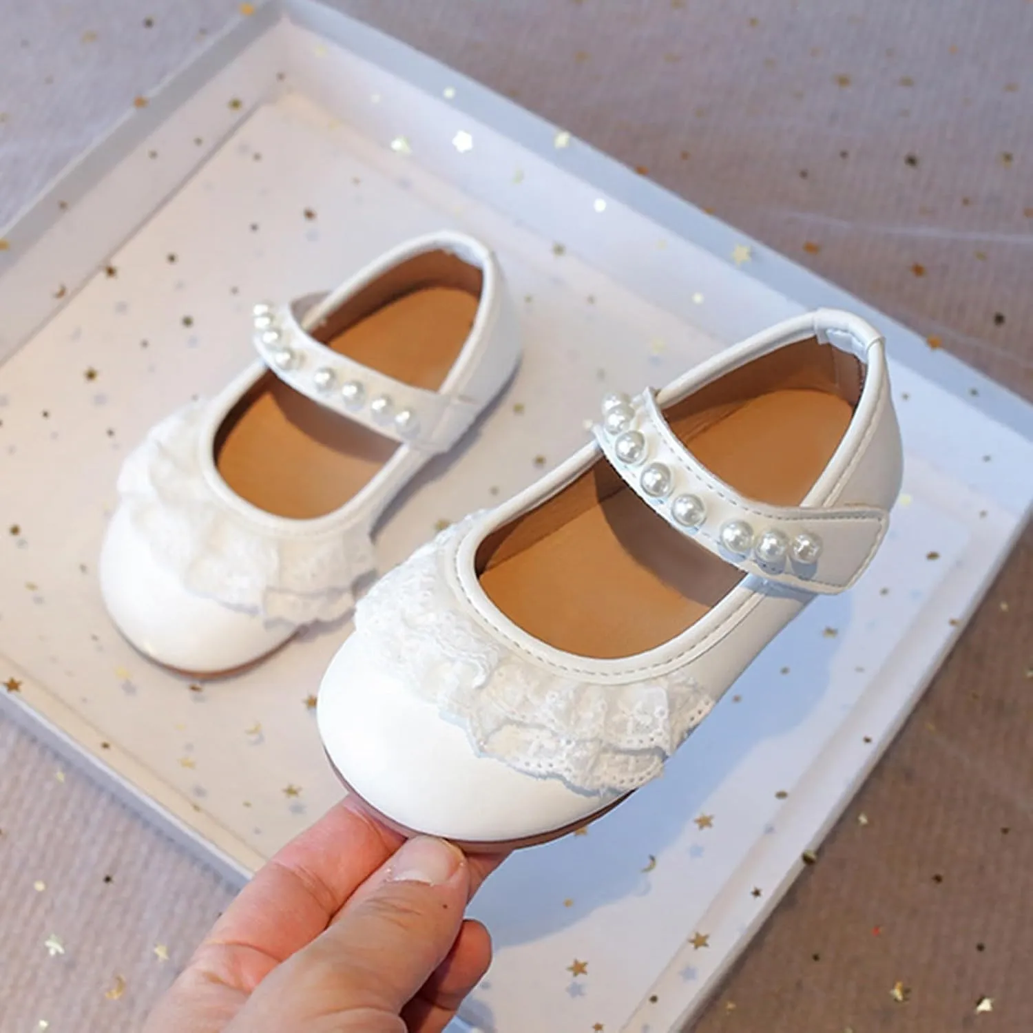 Girls Dress Shoes Mary Jane Flats for Flower Girls Party Leather Dress Shoes with Pearl Strap Kids Wedding Sandals