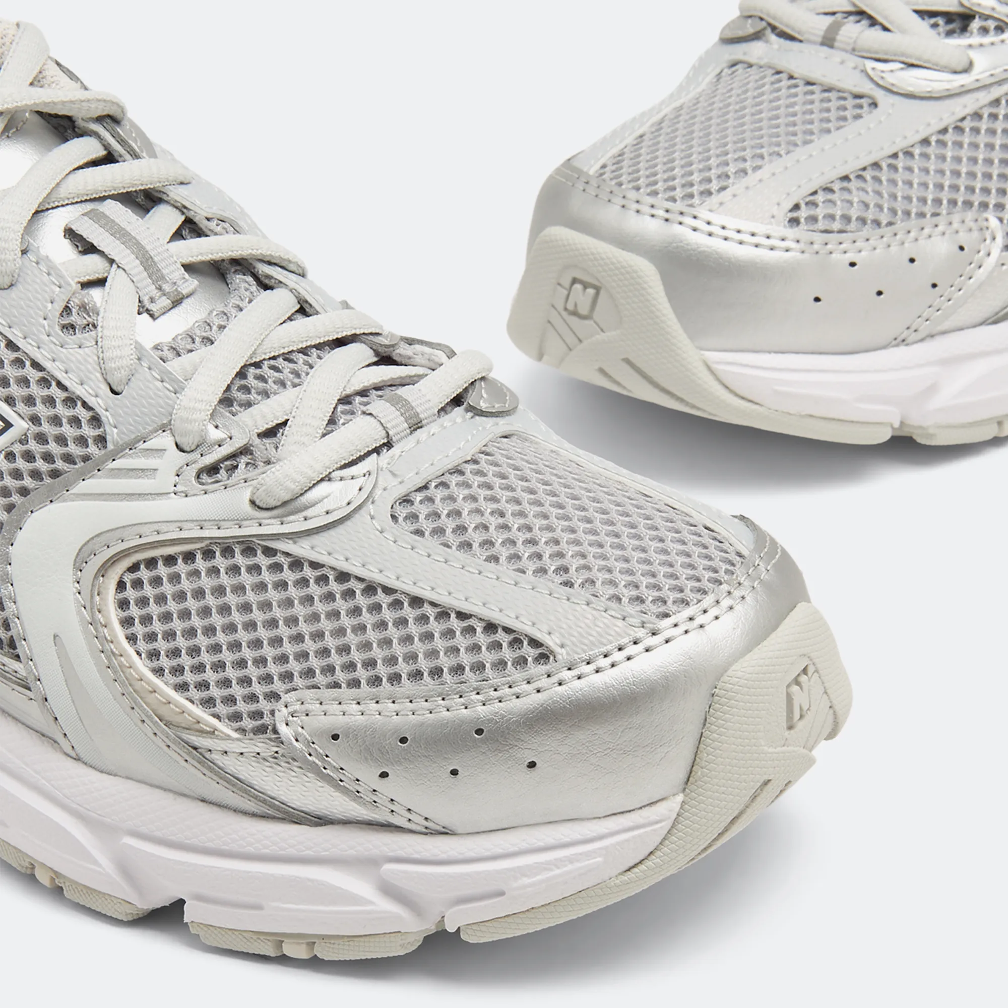 New Balance 530 Moonbeam Silver Metallic